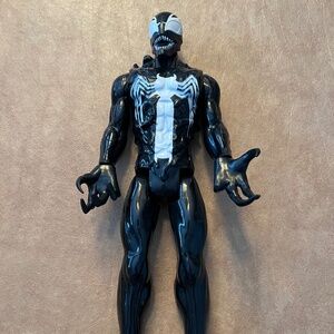 Marvel Spider-Man Titan Hero Series Venom action figure